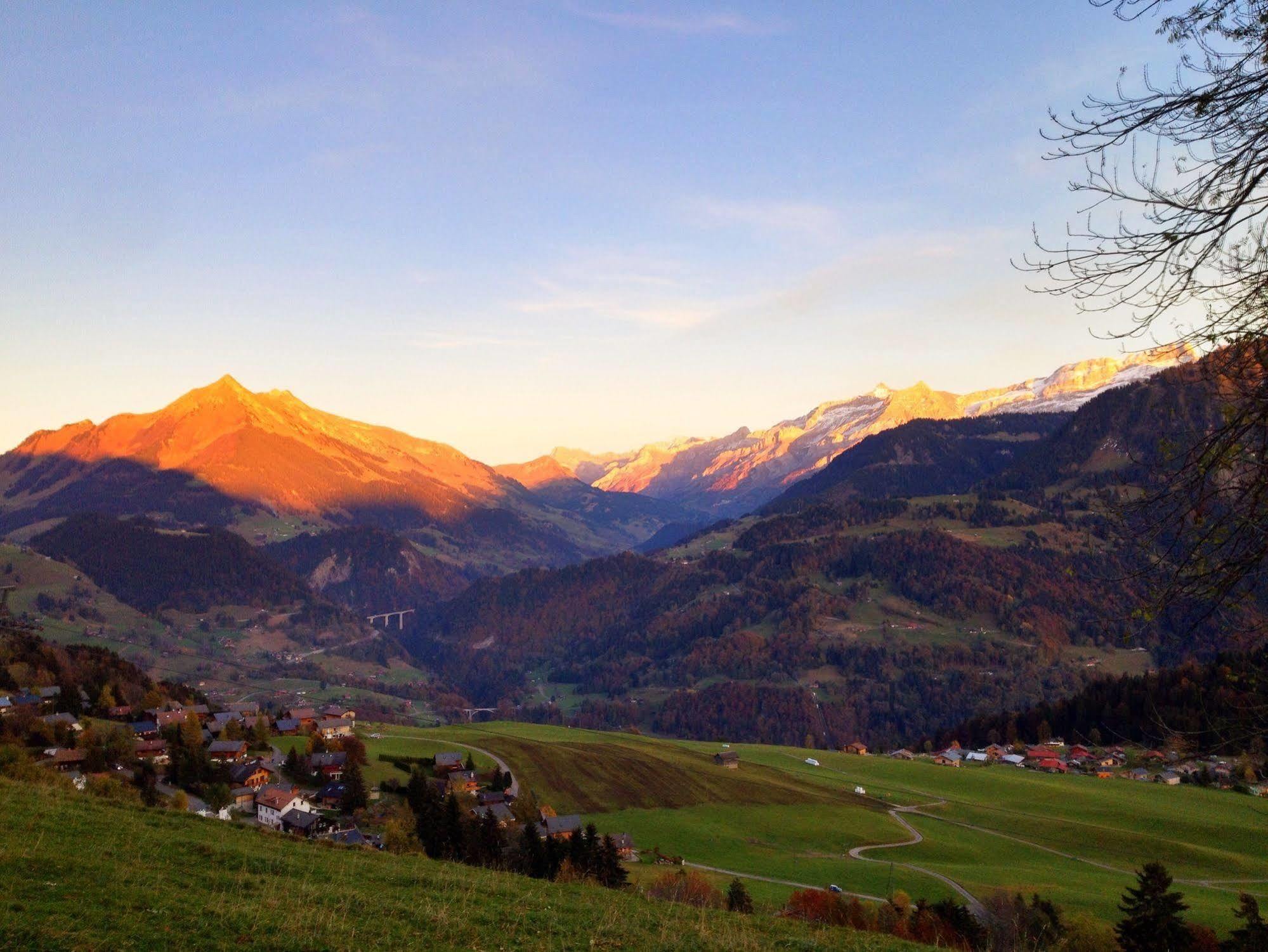Leysin Lodge ภายนอก รูปภาพ